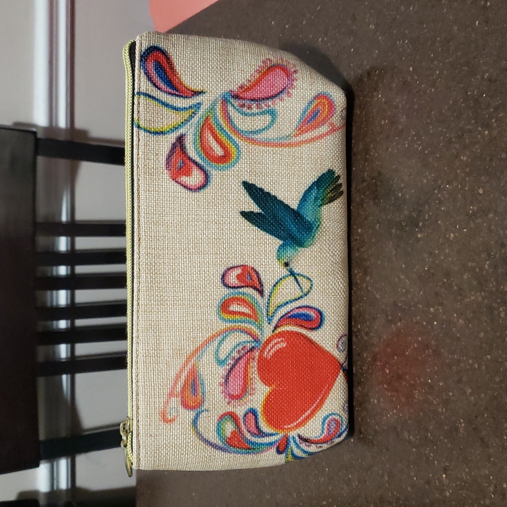 Chula Purse Zip Hummingbird graphic embellishments lined.